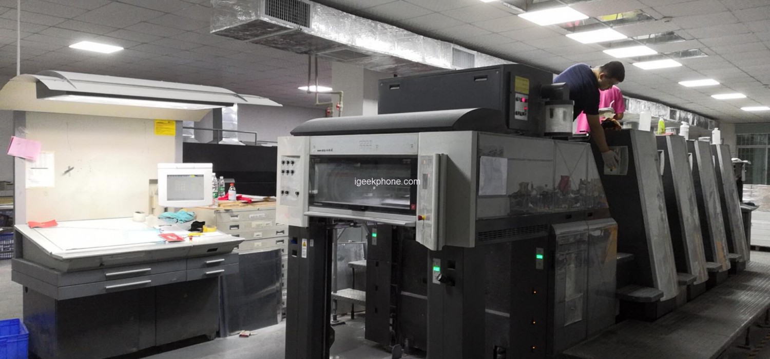 ELEPHONEs-Upcoming-Phones-Brochures-5